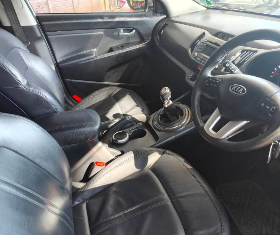 
								Kia Sportage full									