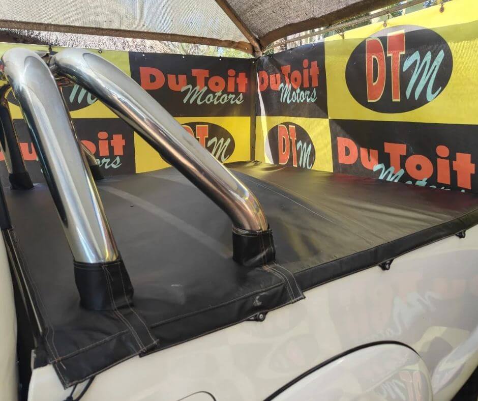 
								Toyota Hilux full									