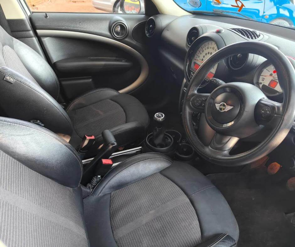 
								Mini Cooper S Countryman full									