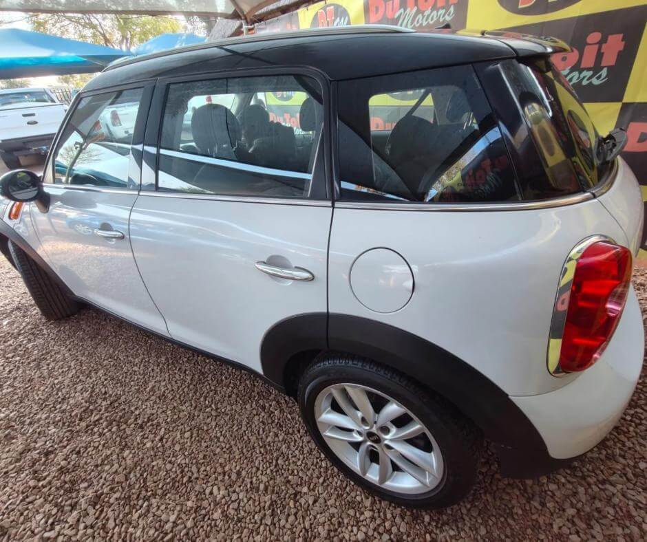 
								Mini Cooper S Countryman full									