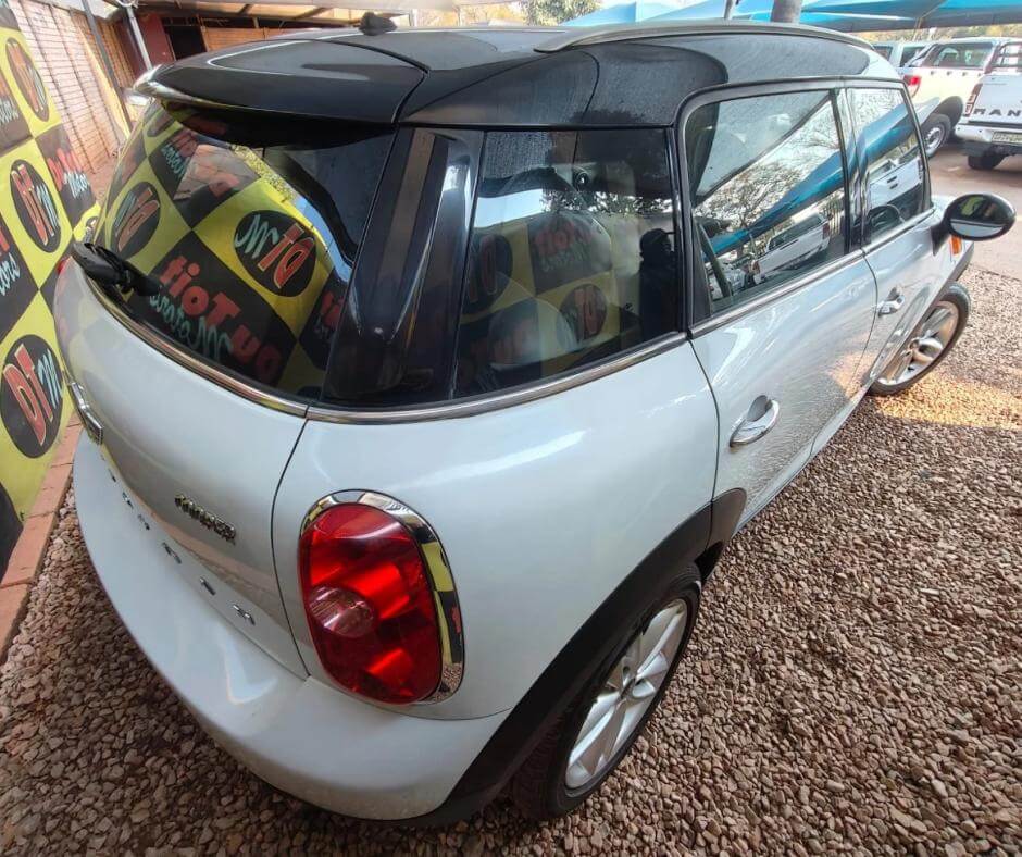 
								Mini Cooper S Countryman full									