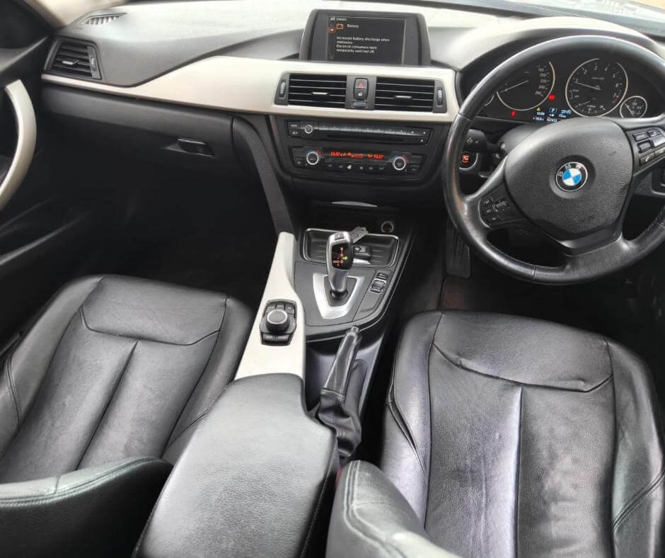 
								BMW 320i full									