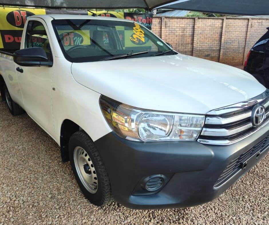 
								Toyota Hilux 2.4 GD full									