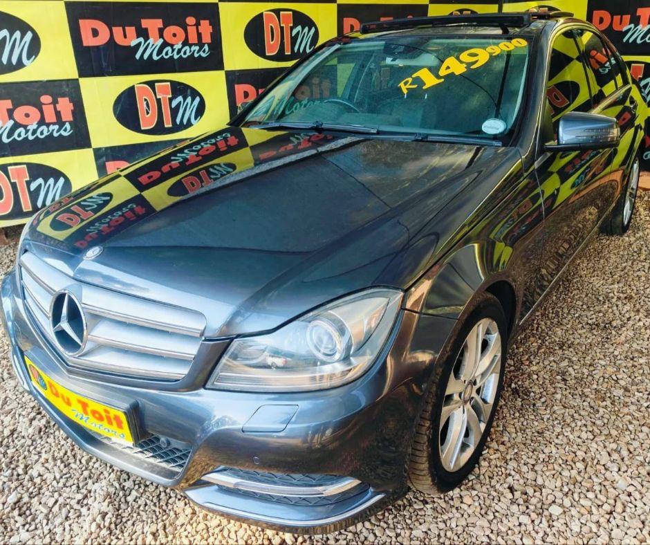 
								Mercedes-Benz C200 full									