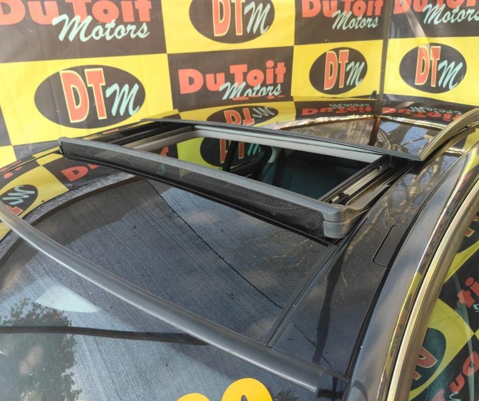 
								Mercedes-Benz C200 full									