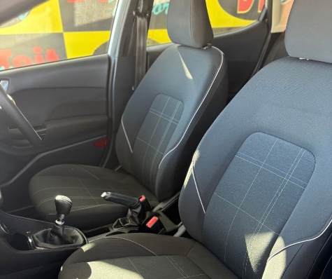 
								Ford Fiesta full									