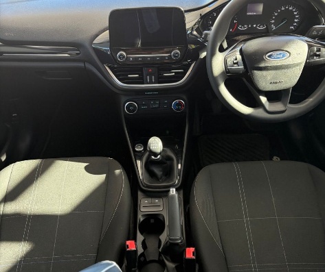 
								Ford Fiesta full									