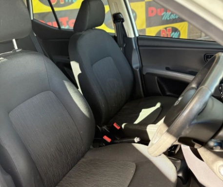 
								Hyundai i10 full									