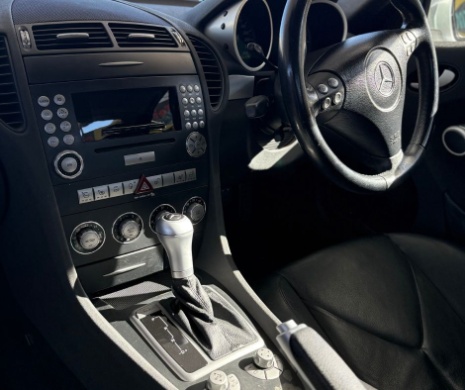 
								Mercedes-Benz SLK200 full									