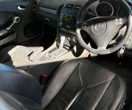 
								Mercedes-Benz SLK200 full									