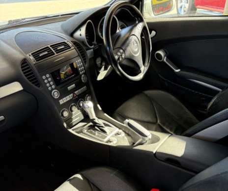 
								Mercedes-Benz SLK200 full									