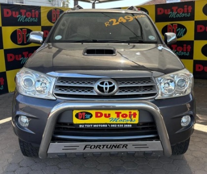 
								Toyota Fortuner full									