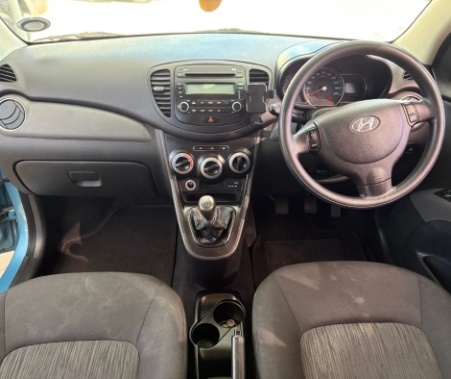 
								Hyundai i10 full									