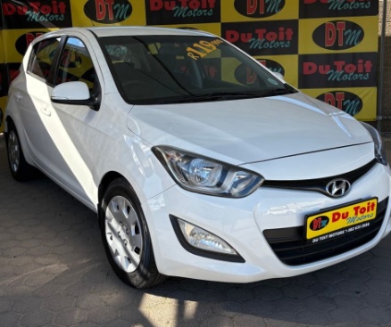 
								Hyundai i20 full									
