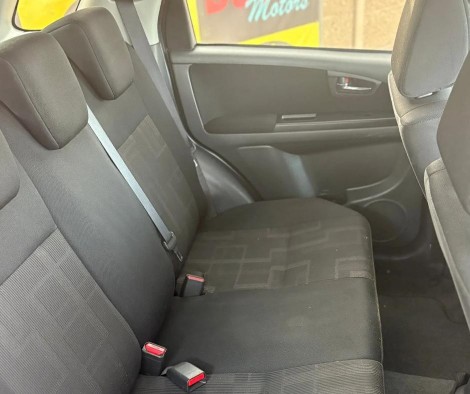 
								Suzuki SX4 full									
