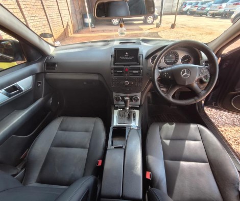 
								Mercedes-Benz C350 full									