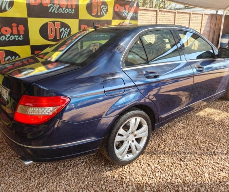 
								Mercedes-Benz C350 full									
