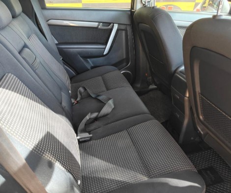
								Chevrolet Captiva 2.4 LT full									
