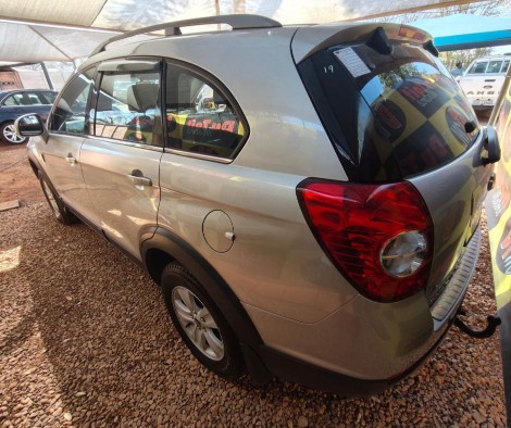 
								Chevrolet Captiva 2.4 LT full									
