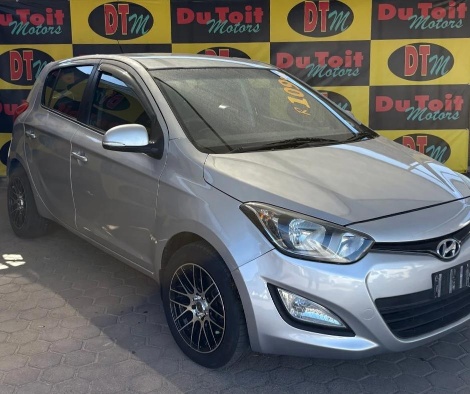 
								Hyundai I20 full									