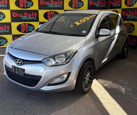 
								Hyundai I20 full									