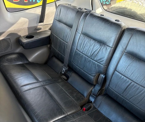 
								Mitsubishi Pajero full									