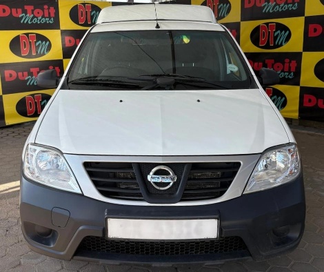
								Nissan Np200 full									