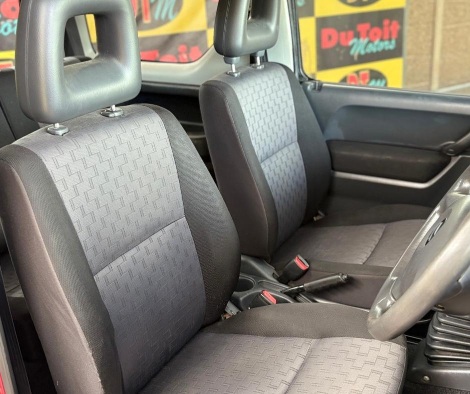 
								Suzuki Jimny full									