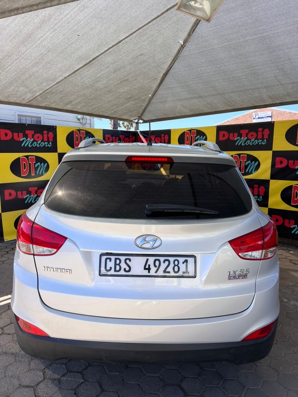 
								Hyundai IX35 full									