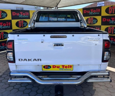 
								Toyota Hilux full									
