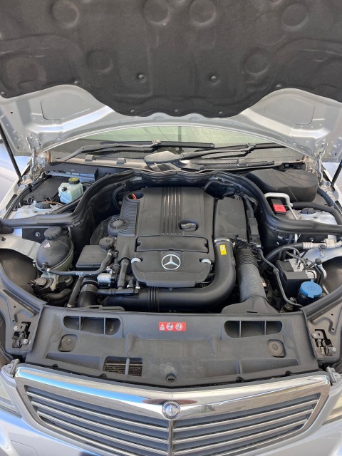 
								Mercedes-Benz full									