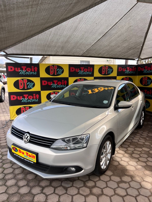 
								Volkswagen JETTA full									