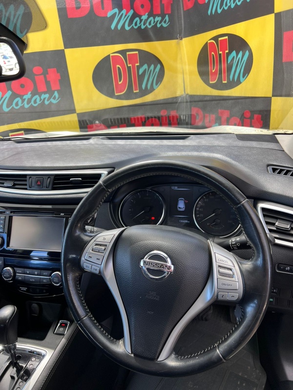 
								NISSAN QASHQAI full									