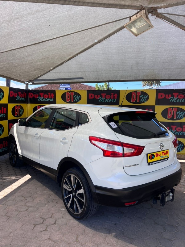 
								NISSAN QASHQAI full									