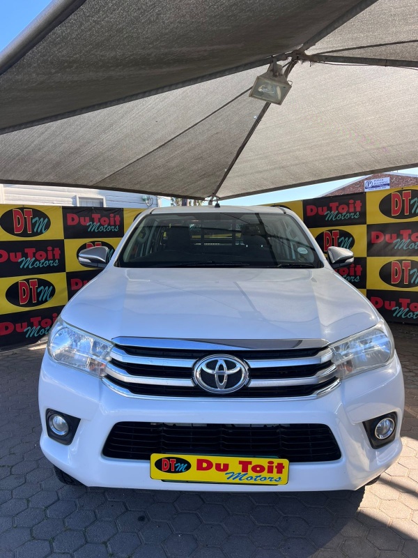 
								Toyota Hilux full									