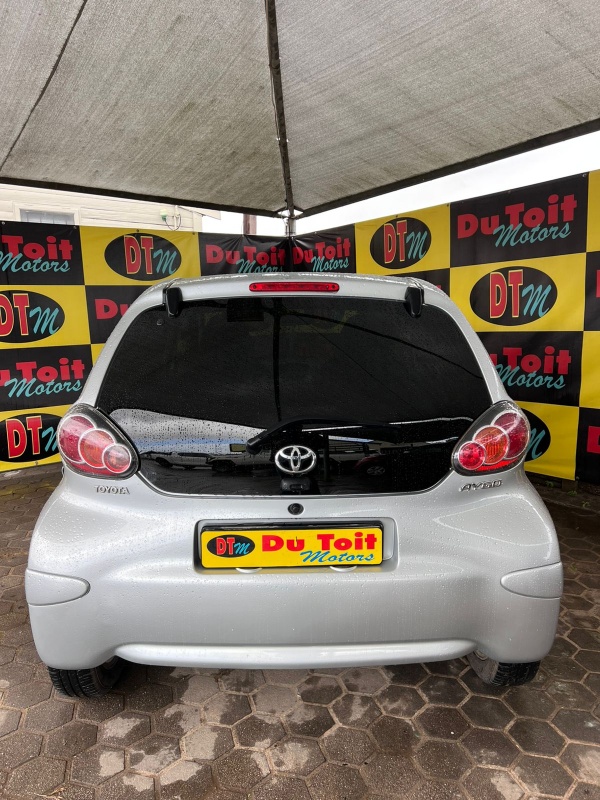 
								2013 Toyota Aygo full									