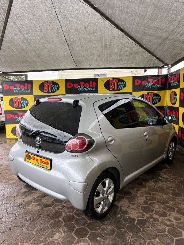 
								2013 Toyota Aygo full									
