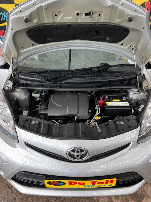 
								2013 Toyota Aygo full									