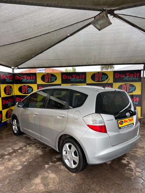 
								2009 honda Jazz full									