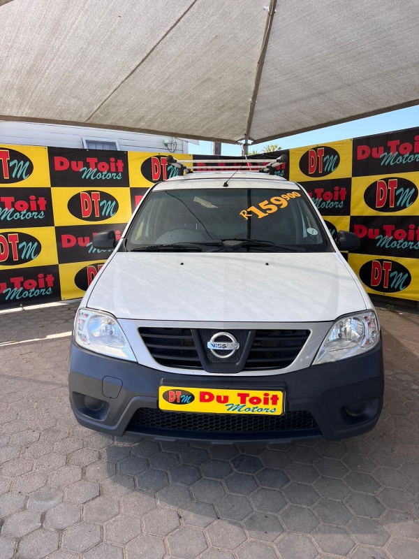 
								2021 Nissan NP 200 full									