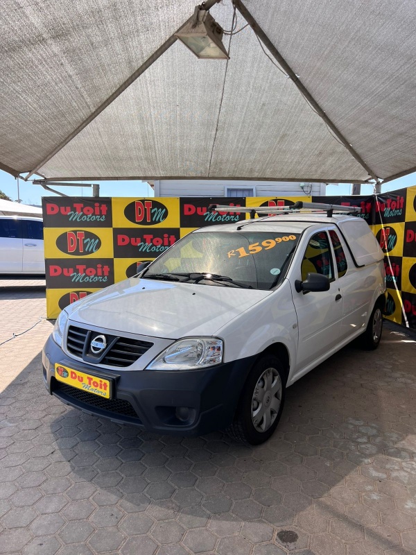 
								2021 Nissan NP 200 full									