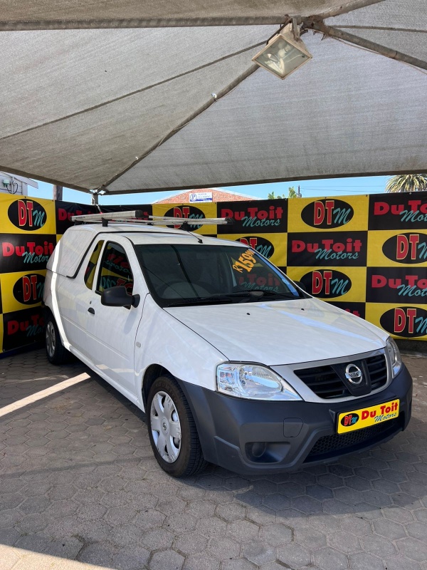 
								2021 Nissan NP 200 full									