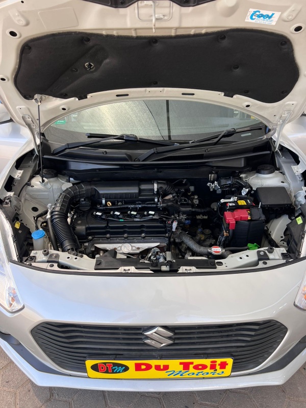 
								2020 Suzuki Swift full									