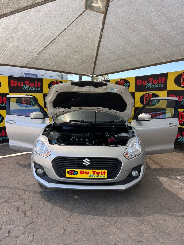 
								2020 Suzuki Swift full									