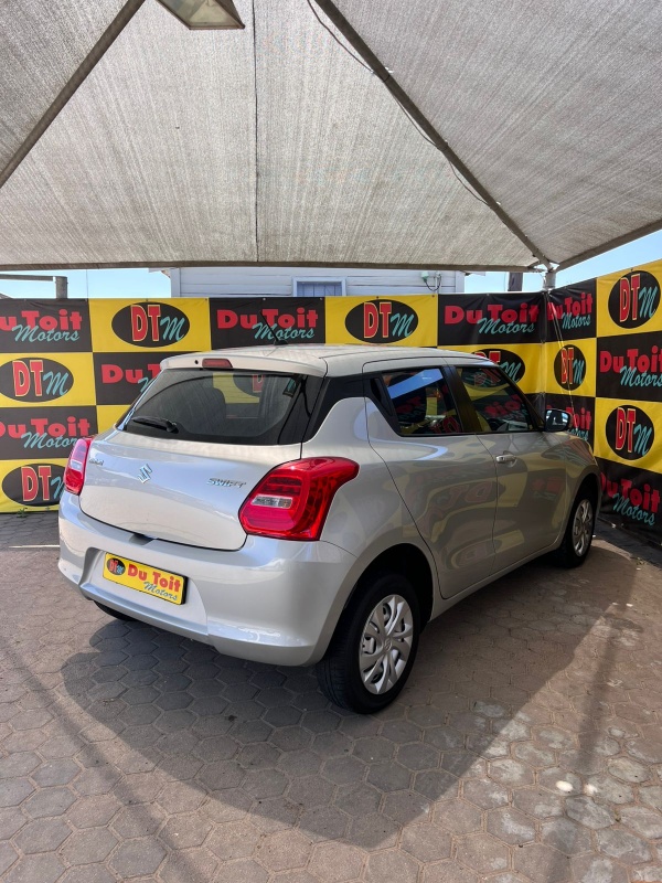 
								2020 Suzuki Swift full									