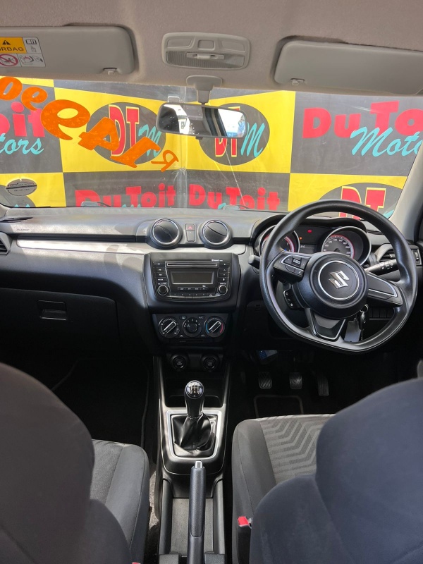 
								2020 Suzuki Swift full									