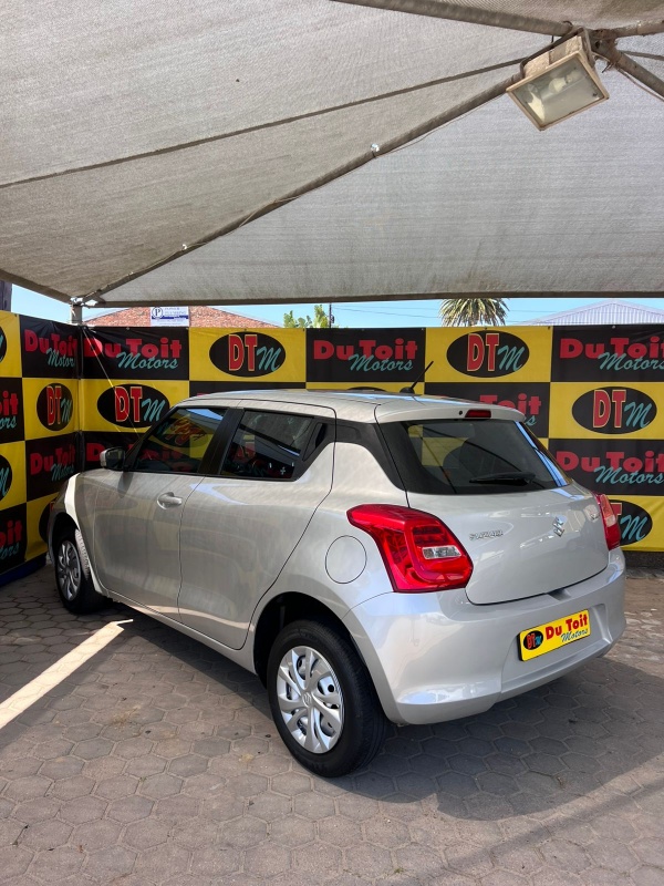 
								2020 Suzuki Swift full									