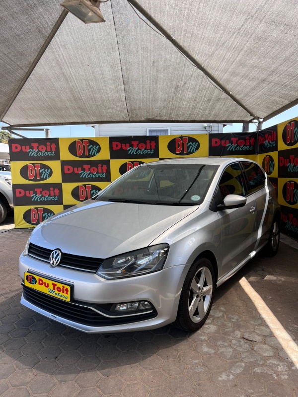 
								2015 Volkswagen Polo TSI full									