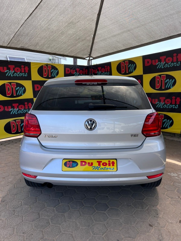 
								2015 Volkswagen Polo TSI full									
