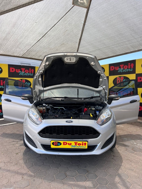 
								2016 FORD FIESTA full									